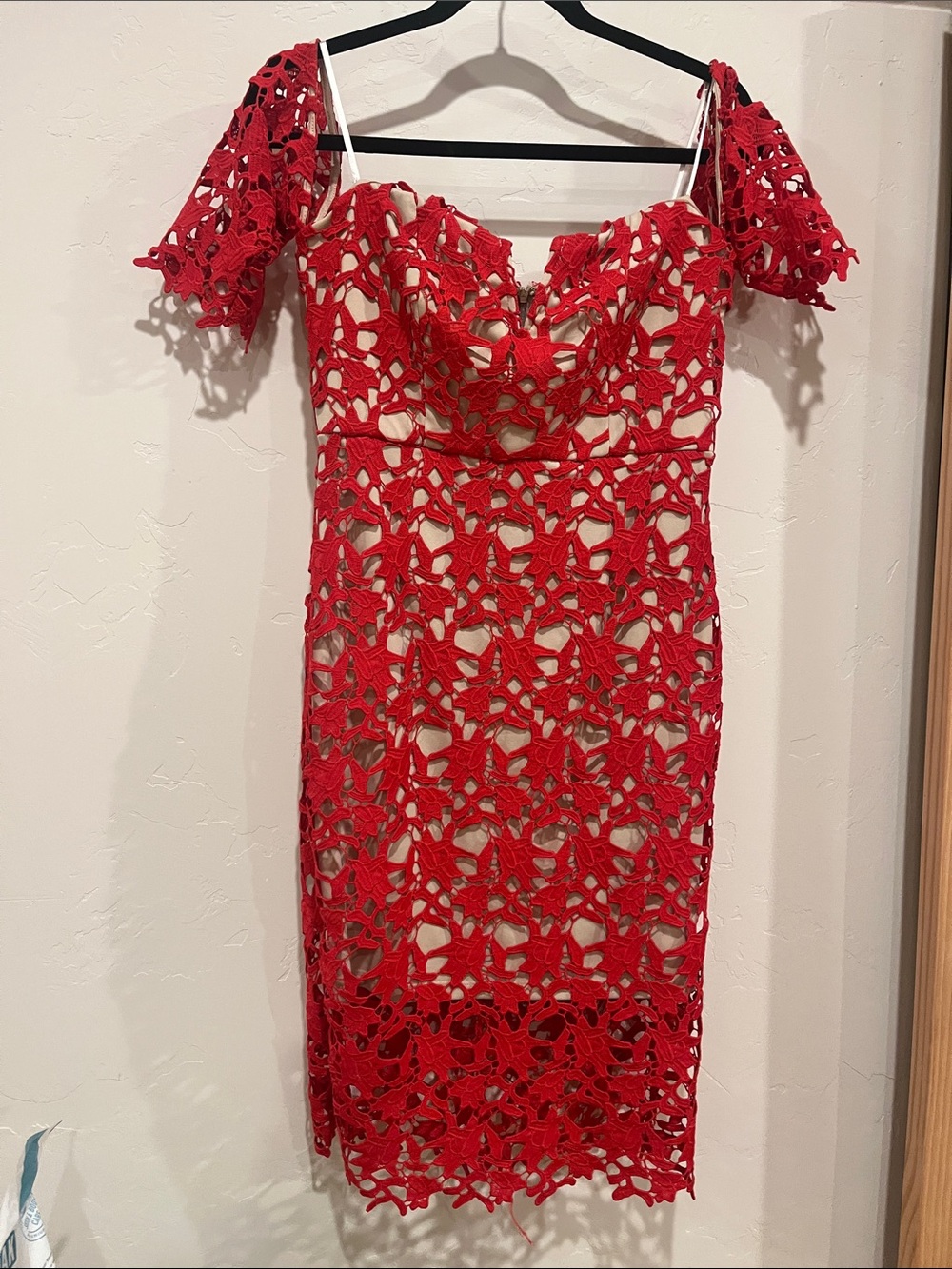 Forever 21 Red Lace women’s dress with Cream Lining